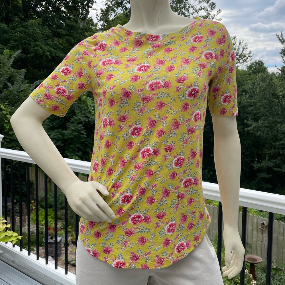 BNWT loft t-shirt size small